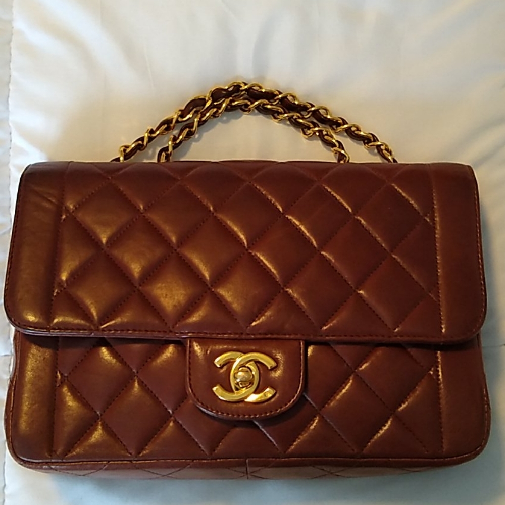 Chanel Brown Lambskin Classic Vintage Flap…
